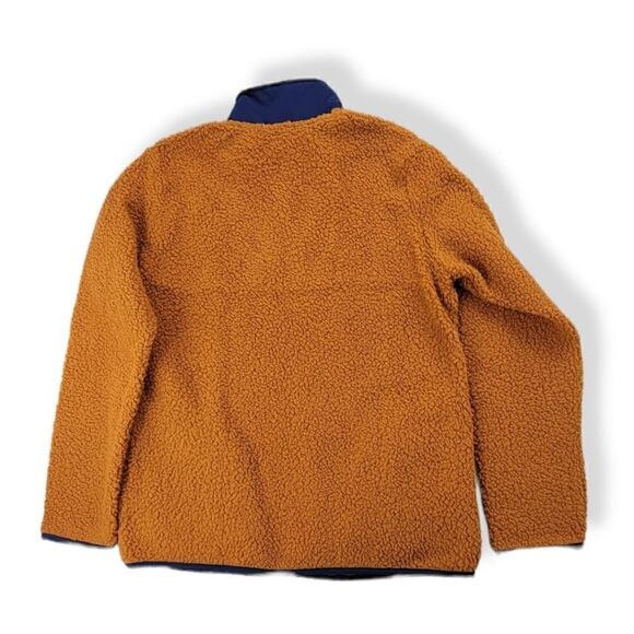 St. John's Bay Sherpa pull over Small - Picture 2 of 4